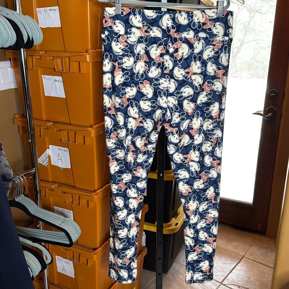 NEW Lularoe TC Tall & Curvy Disney Mickey Mouse Leggings Size 12-18 - Picture 5 of 5